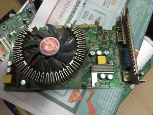 七彩虹9600gt黄金版 512m 256b 二手pcie 显卡