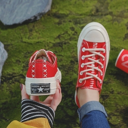 ins女鞋港风 超火 街拍品牌店铺