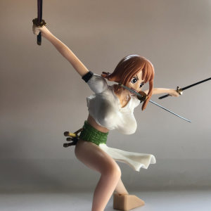 娜美cos索隆装战斗版拿刀大胸凸点美女手办 span class=h></p></a>人偶 /span>