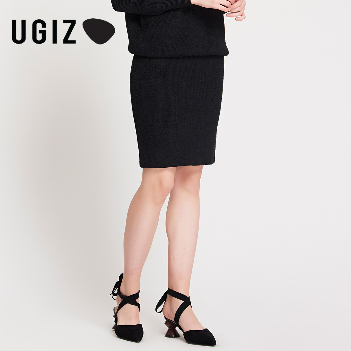 UGIZ2019年春季新品纯色针织休闲修身包臀裙半身裙女UAIC102-Z