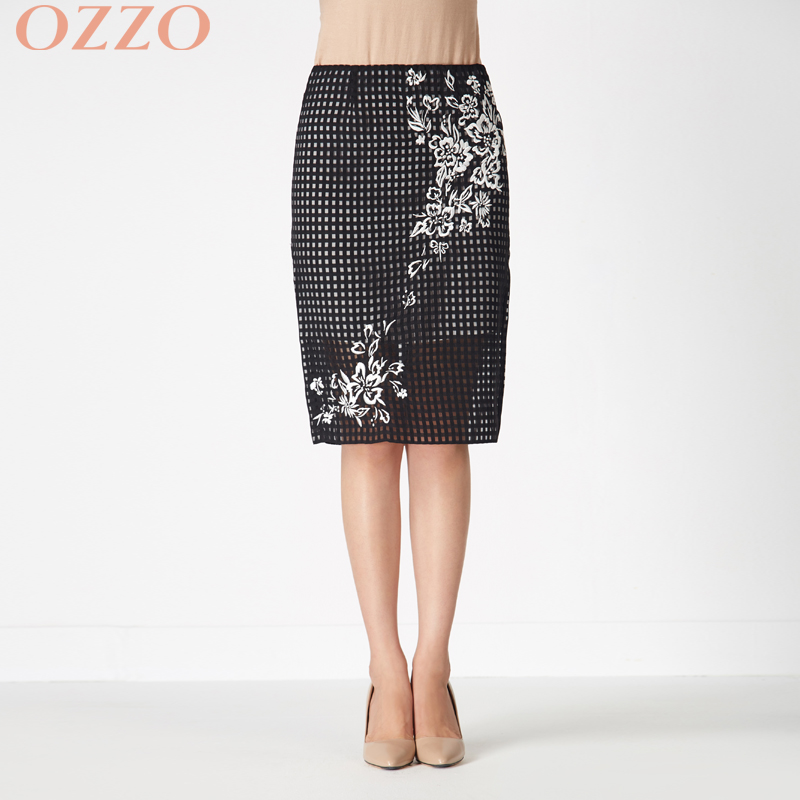 OZZO/欧尼迩黑格纹绣花半身裙 中长款黑色修身一步包臀裙