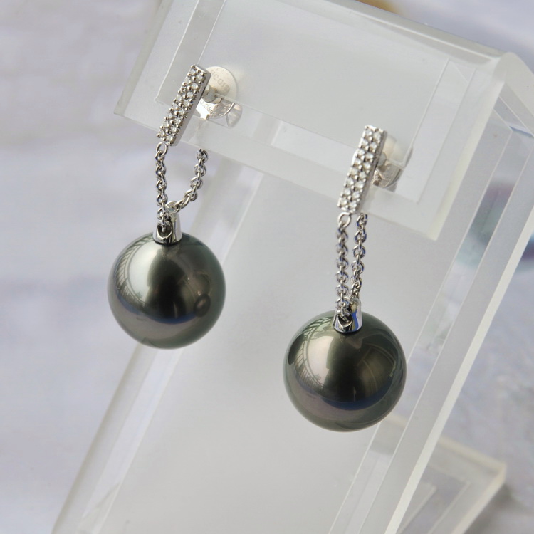 海臣珍珠 让利 性价比高大溪地黑珍珠耳环18K金钻 黑绿 13.1mm