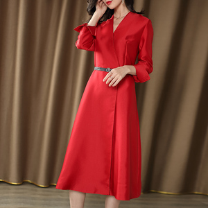 大红连衣裙长款图片