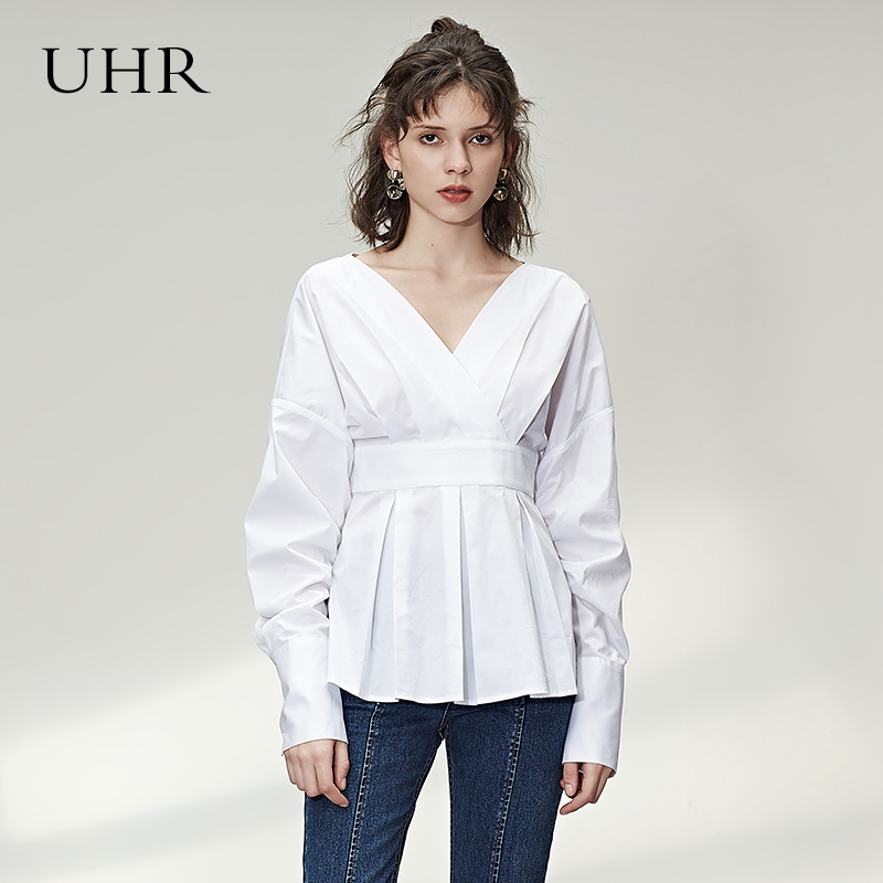 UHR白色收腰衬衫女设计感小众显瘦v领上衣泡泡袖休闲衬衣2019新款