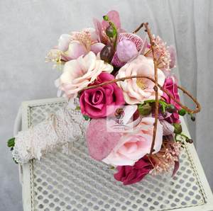 粉色蔷薇花束图片