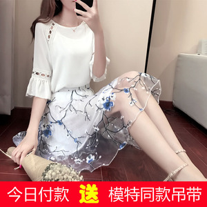 2017夏季新款 时尚雪纺衫+a字裙套装裙 夏装碎花雪纺两件套连衣裙连衣裙