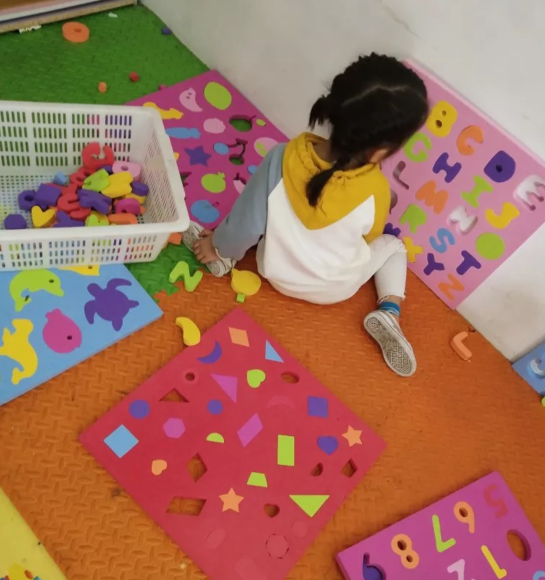 幼儿园墙面形状配对EVA泡沫拼插益智区软体积木亲子1-6岁儿童玩具