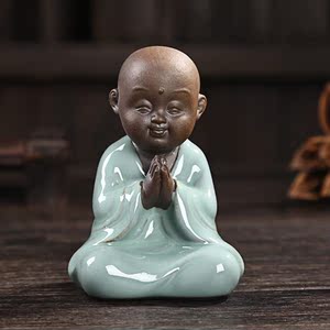 陶瓷人物佛摆件禅意小和尚图片