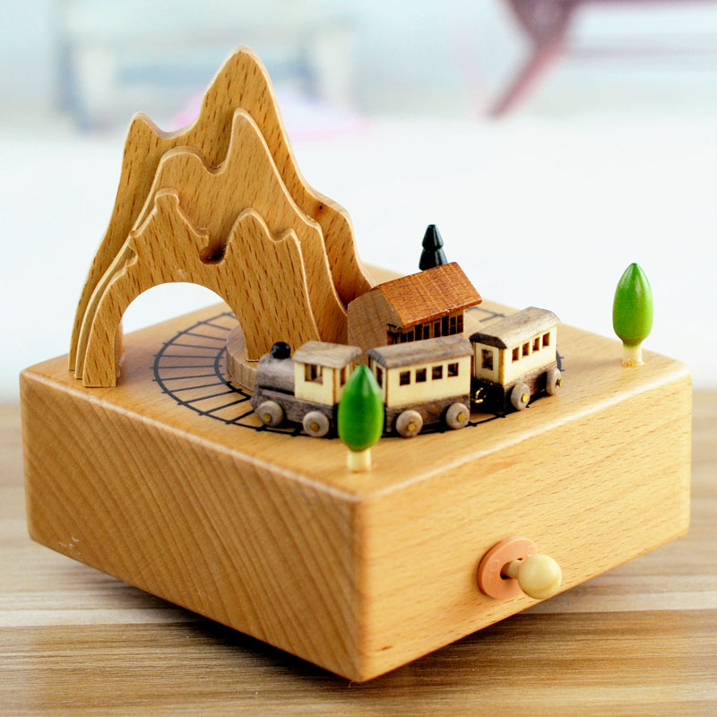 创意木质音乐盒旋转木马八音盒天空之城儿童女生精品生日礼物摆件