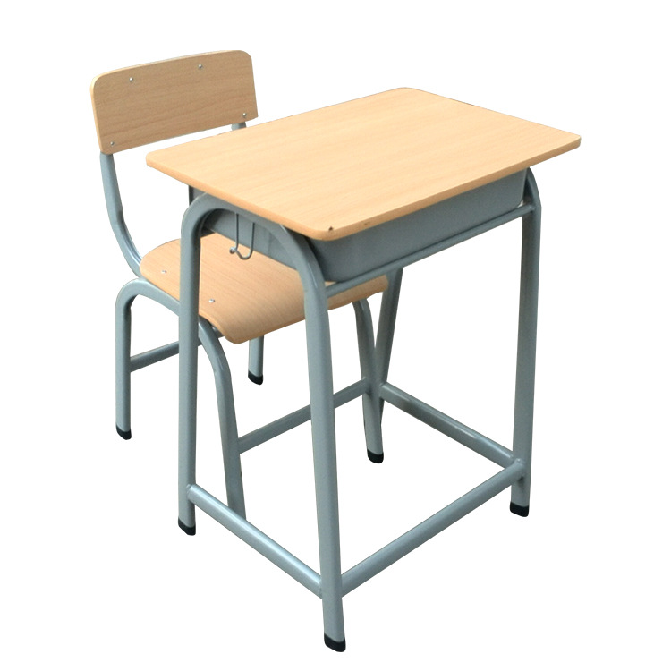 学校课桌椅 经典学生书桌 木质课桌椅 拆装款课桌椅 价格适中