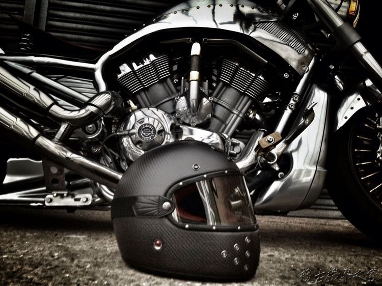 法国品牌 RUBY头盔 碳纤维复古摩托车全盔 哈雷赛车跑盔 宝马拿铁