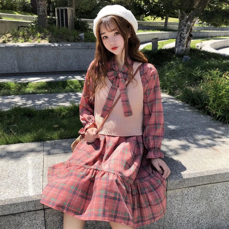 韩版时尚休闲套装春装女装chic小清新格子连衣裙+针织马甲两件套