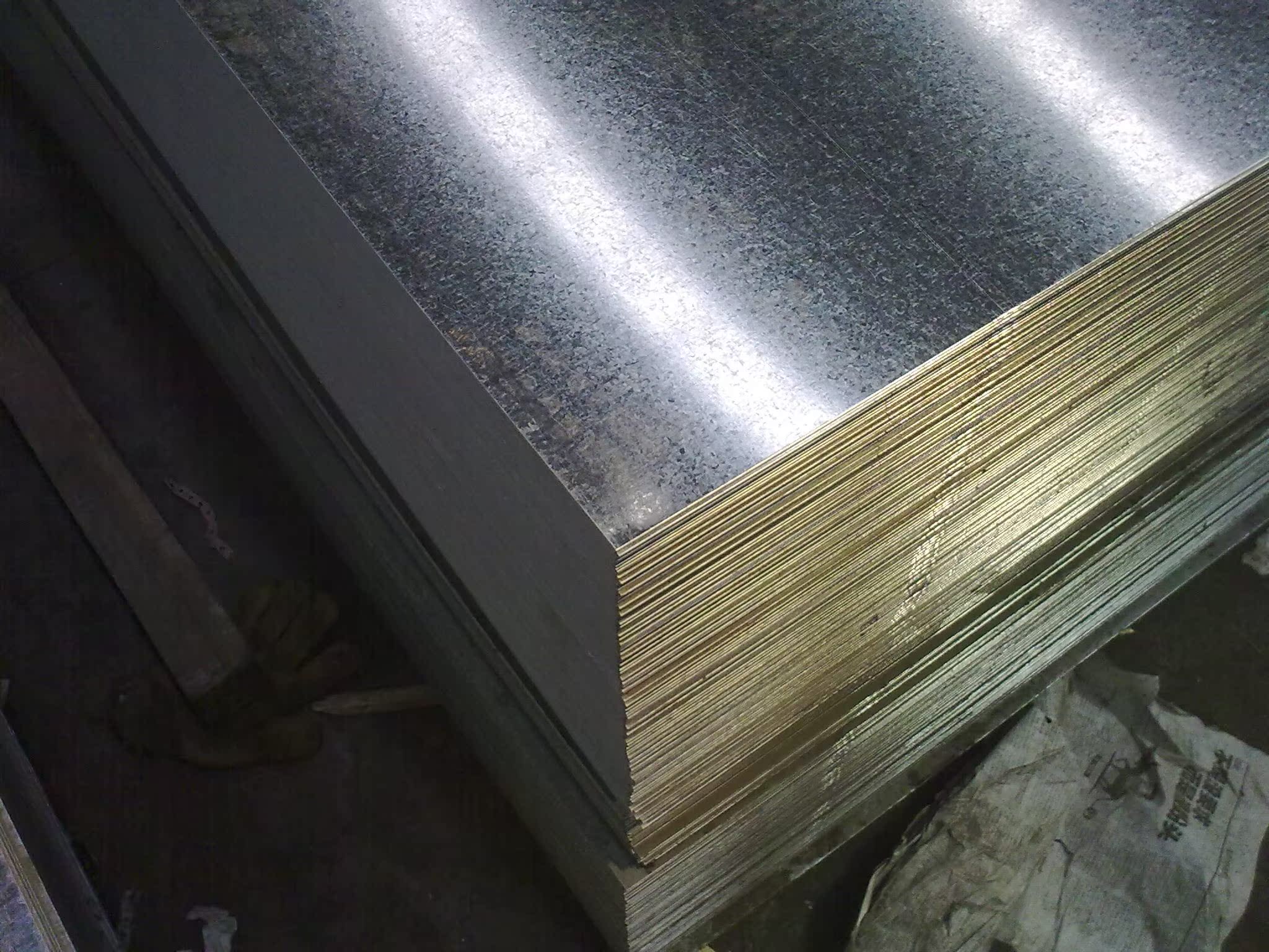 镀锌白铁皮加工小块板0.3*1米*2米小板镀锌板折边切割