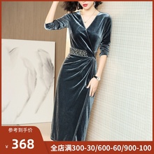 金女长2y2020秋y9高腰V领中长式气质过膝裙子8900