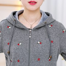 秋季中5a女士纯棉卫ah码妈妈装连帽外套40-50-60全棉运动开衫