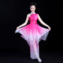 落花古ak演出女飘逸bh扇子新式玫红色现代表演服套装