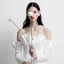 简约缎面轻婚纱礼服2021新款公bl13梦幻抹es旅拍齐地礼服