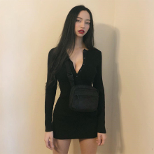欧美复gy针织修身显ng裙V领系扣包臀短裙百搭长袖打底连衣裙
