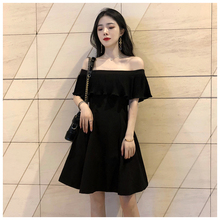 法式锁gz黑色一字肩qq夏显瘦气质露肩学生甜美(小)黑裙子性感女