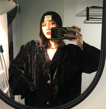 UN hu计感vinaoe丝绒西服上衣复古港味春秋(小)西装外套女2021新式