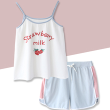 少女心hx裂!日系清ax家居服女可爱草莓吊带夏季薄式