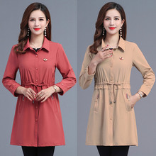 妈妈春jw装外套20ki式中年女装衬衫上衣服中老年的洋气风衣薄式