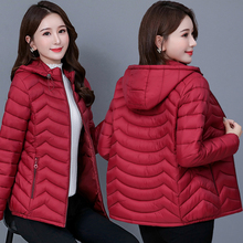 秋冬妈me棉衣女短式un帽羽绒棉服外套中老年女士大码保暖棉袄
