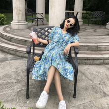 落落狷mg 碎花连衣hs20新式夏V领抽褶宽松绿色纯棉印花收腰裙子
