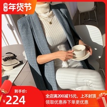 秋冬斗pf披肩外套女so式英伦风洋气的字纹毛呢2020流行大衣潮