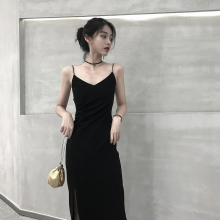 连衣裙rw2021春hq黑色吊带裙v领内搭长裙赫本风修身显瘦裙子