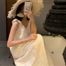 dreshsholiai美海边度假风白色棉麻提花v领吊带仙女连衣裙夏季