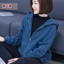 202td春季妈妈式yx衣女装拉链短外套长袖宽松大码帽衫中年上衣