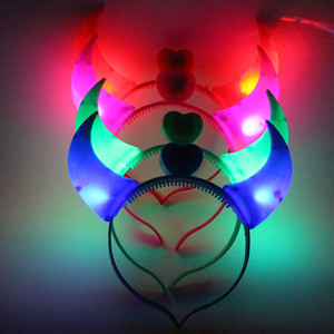 【夜光灯玩具地摊批发包邮价格】最新夜光灯玩