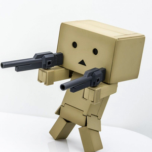 日本阿楞纸箱人 四叶妹妹纸盒人 变形机器人danboard可动模型手办