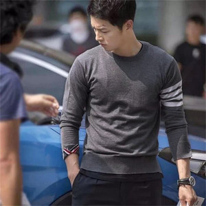 四条杠毛衣男图片