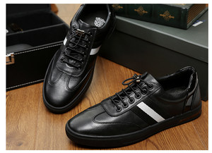 意大利品牌新款男士休闲皮鞋豆豆男真皮黑色男