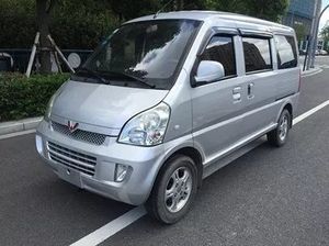 五菱宏光1.2排量手动挡二手面包车9成新长安之