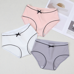 女生短裤衩图片