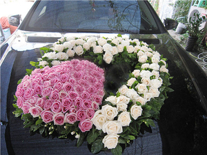 成都扎婚车婚庆黑色奔驰新款韩式婚车装饰婚车花车装饰布置车头花