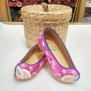 朝鲜族传统鞋 绣花勾鞋  span class=h>韩服 /span>配件鞋  span