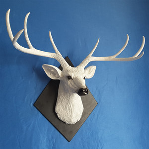 简约现代经典 span class=h>白色 /span> span class=h>鹿头 /span>