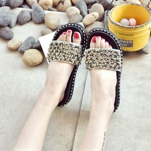 2018韩版坡跟拖鞋女夏新款高跟铆钉凉拖鞋松