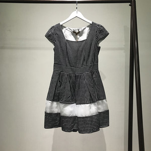 【低腰品牌连衣裙图片】低腰品牌连衣裙图片大