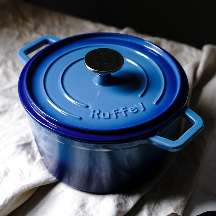 ruffey珐琅铸铁锅22cm蓝色圆形炖锅不粘锅煲汤锅多功能锅电磁炉锅