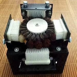 class=h>抛光机 /span>电动珠串盘刷便携式