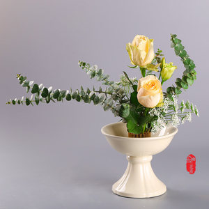 插花剑山花器图片