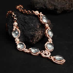 高端定制18k金镶嵌翡翠冰种蛋面项链晚装链镶嵌来料加工南非钻石