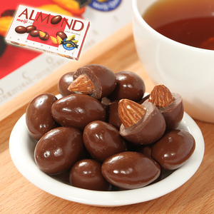 meiji明治 杏仁味巴旦木坚果夹心 span class=h>巧克力 /span>盒装88g