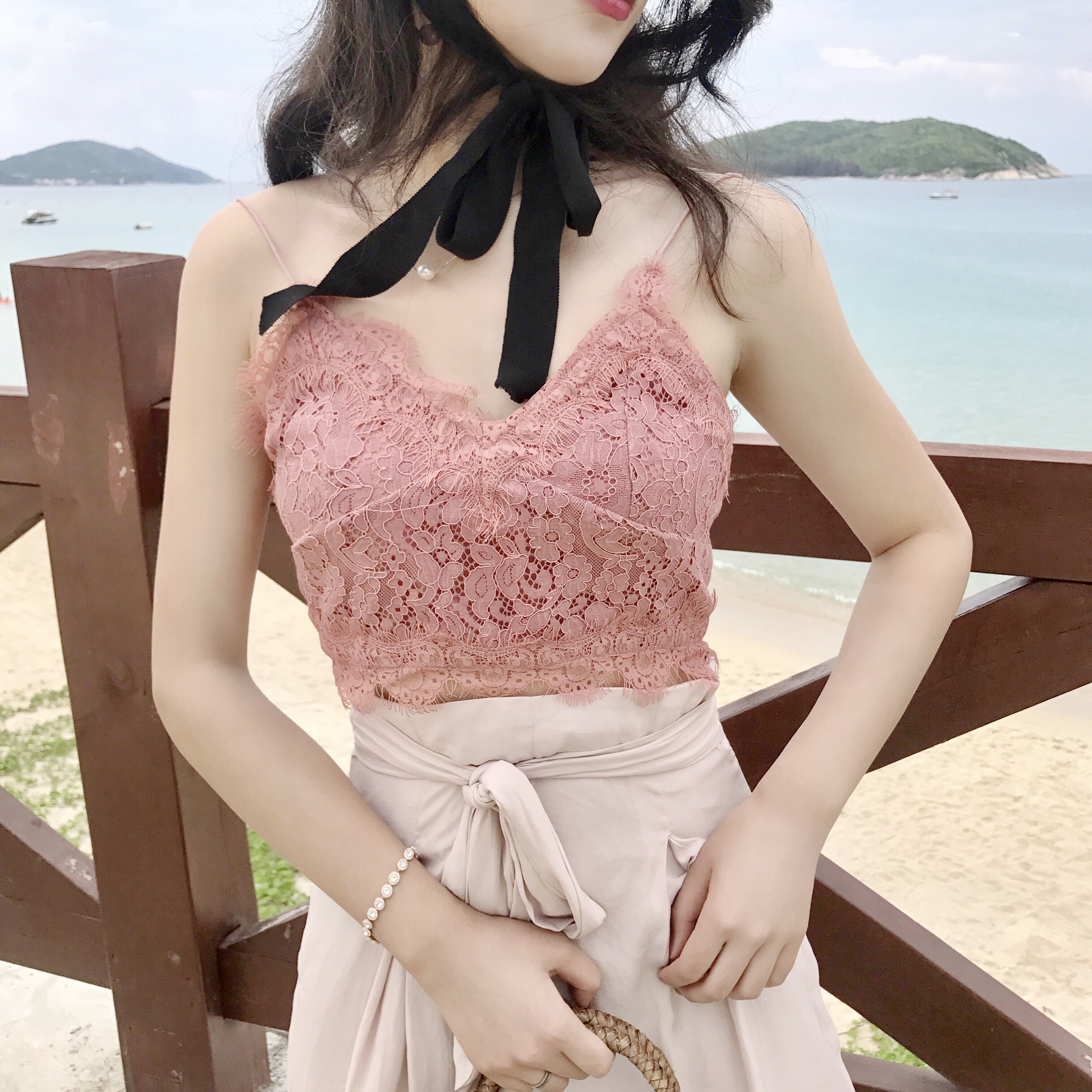 港味复古chic风性感蕾丝花边镂空小吊带v领修身露肩短款无袖背心