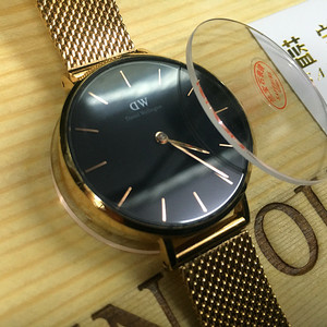 蓝宝石表镜图片